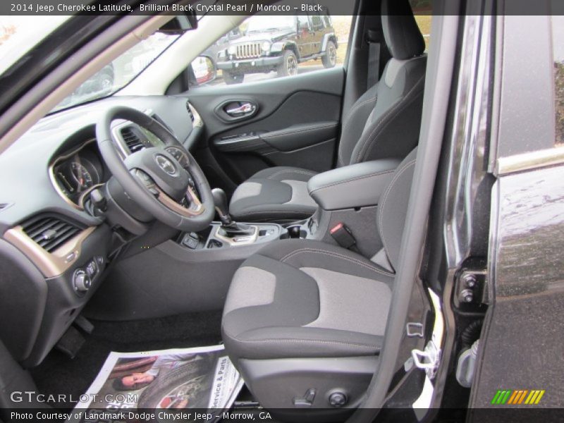 Brilliant Black Crystal Pearl / Morocco - Black 2014 Jeep Cherokee Latitude