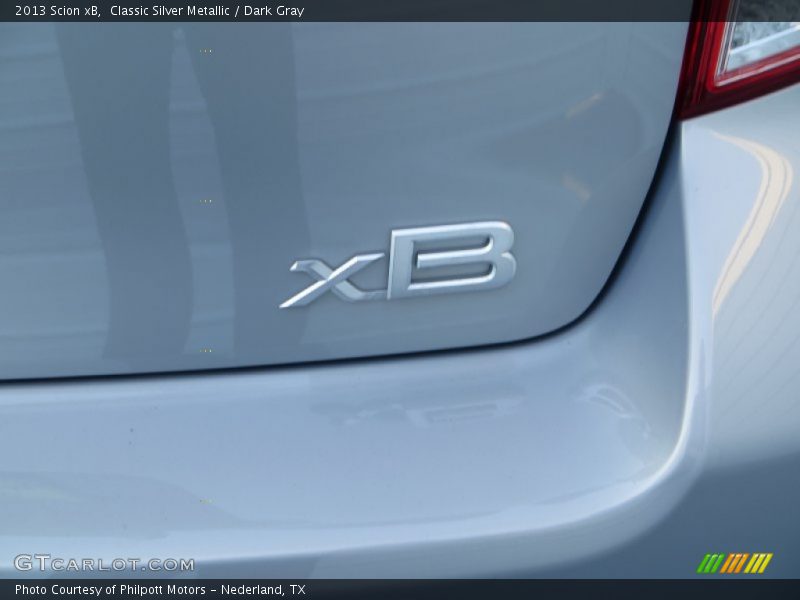 Classic Silver Metallic / Dark Gray 2013 Scion xB