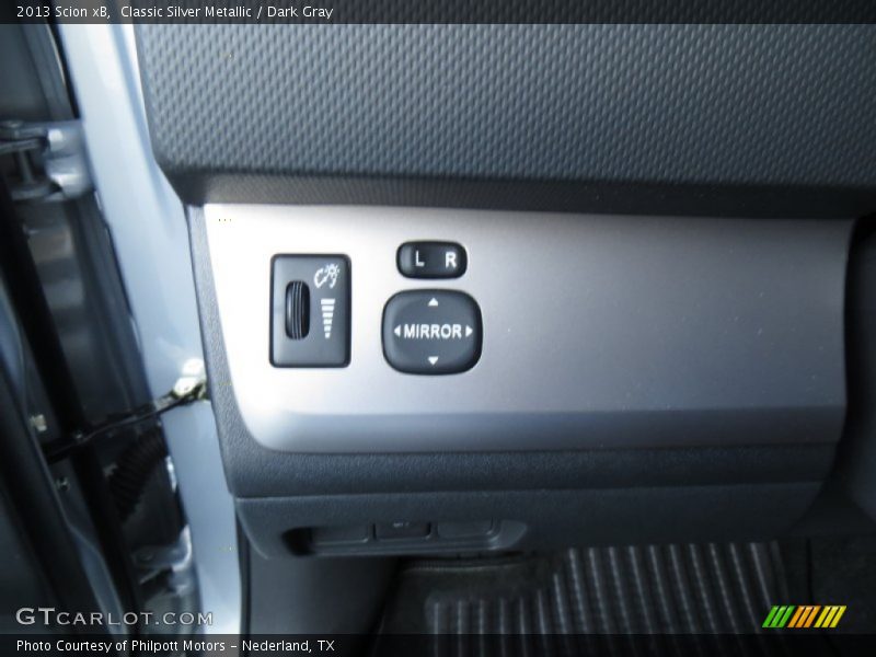 Classic Silver Metallic / Dark Gray 2013 Scion xB