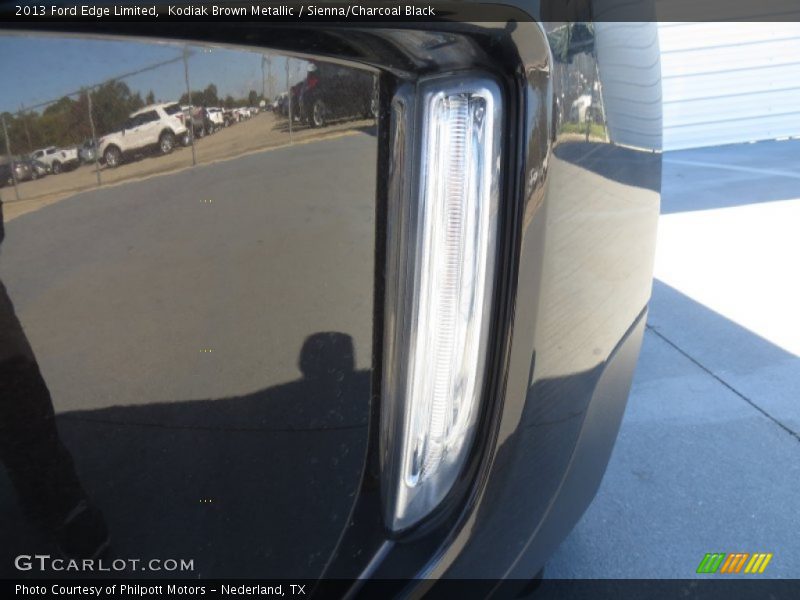 Kodiak Brown Metallic / Sienna/Charcoal Black 2013 Ford Edge Limited