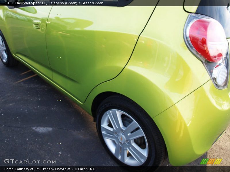 Jalapeno (Green) / Green/Green 2013 Chevrolet Spark LT