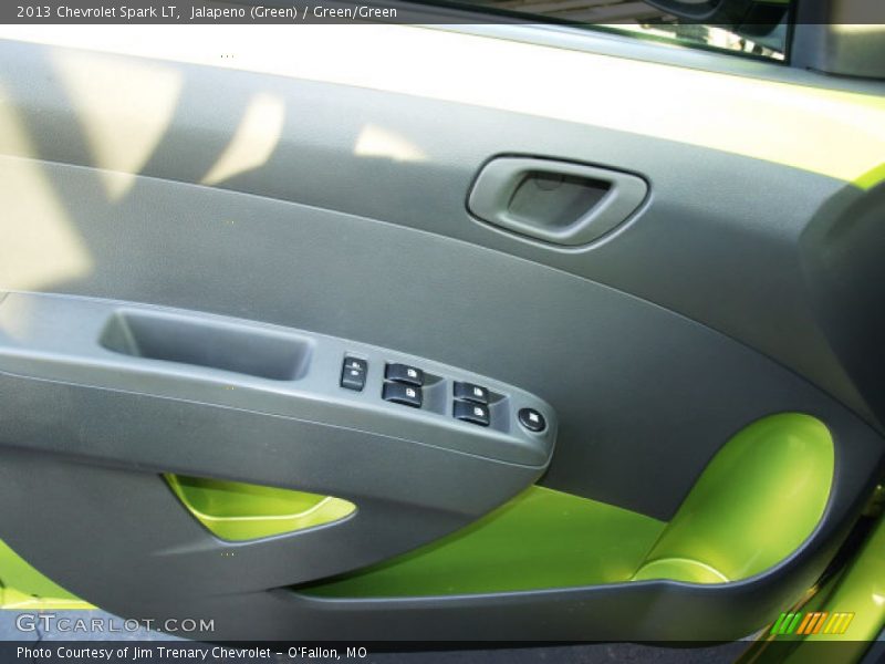 Jalapeno (Green) / Green/Green 2013 Chevrolet Spark LT