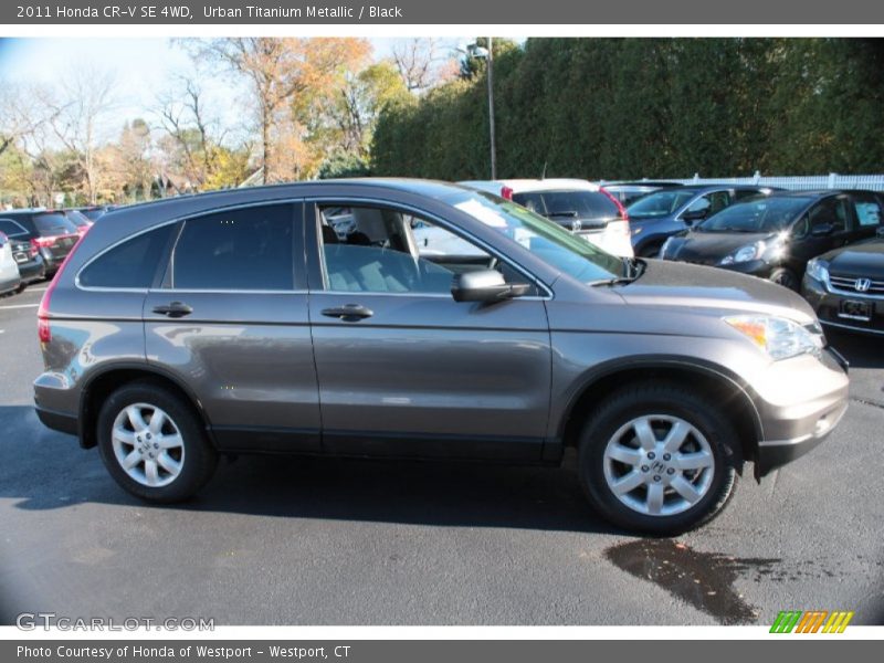 Urban Titanium Metallic / Black 2011 Honda CR-V SE 4WD