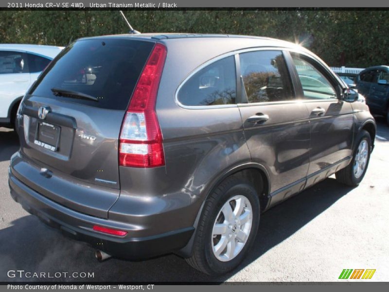 Urban Titanium Metallic / Black 2011 Honda CR-V SE 4WD