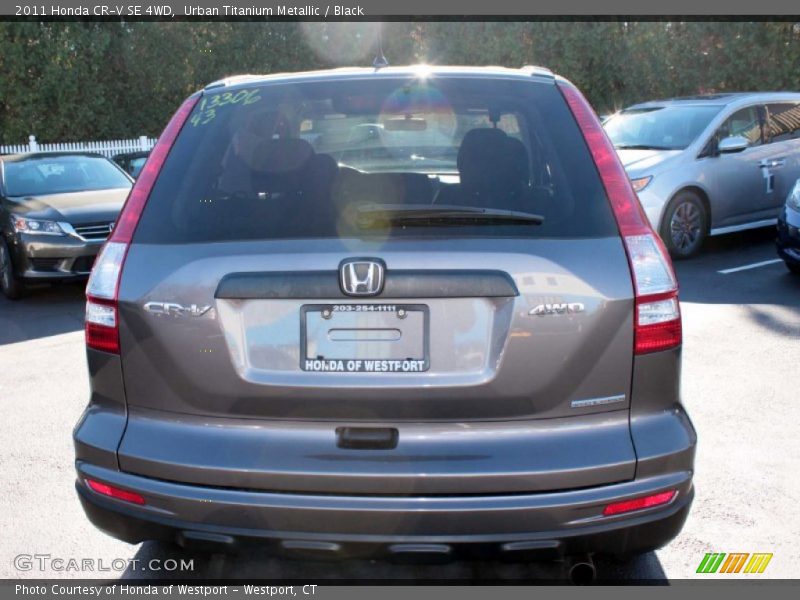 Urban Titanium Metallic / Black 2011 Honda CR-V SE 4WD