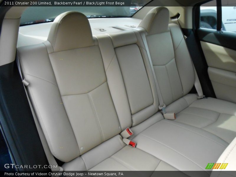 Blackberry Pearl / Black/Light Frost Beige 2011 Chrysler 200 Limited