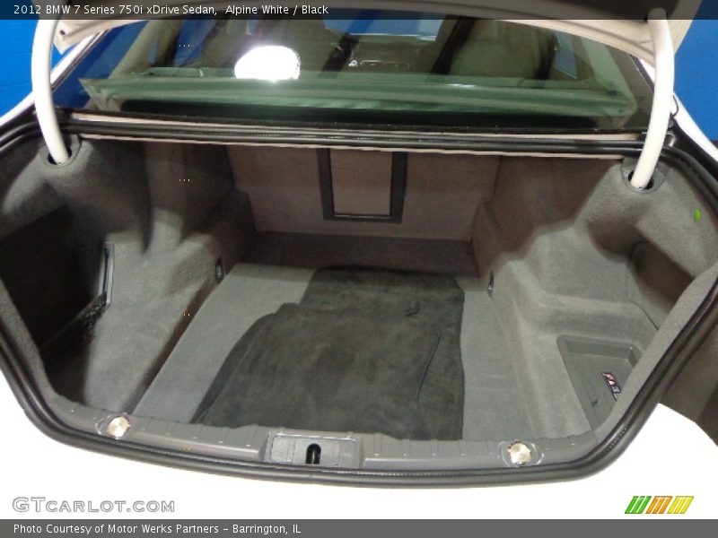 Alpine White / Black 2012 BMW 7 Series 750i xDrive Sedan
