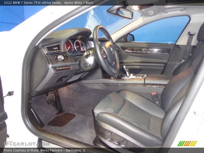 Alpine White / Black 2012 BMW 7 Series 750i xDrive Sedan