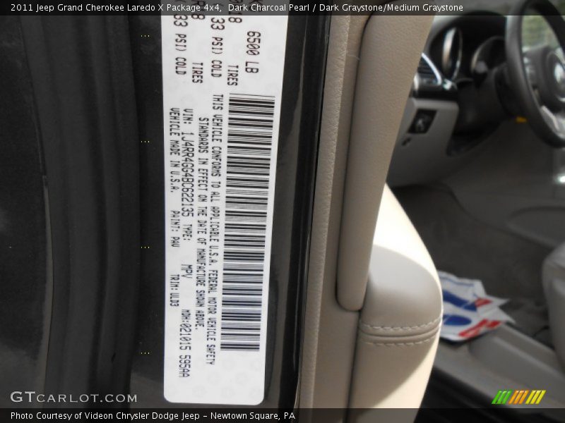 Dark Charcoal Pearl / Dark Graystone/Medium Graystone 2011 Jeep Grand Cherokee Laredo X Package 4x4