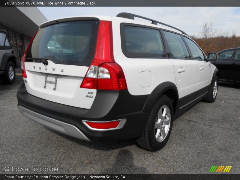 Ice White / Anthracite Black 2008 Volvo XC70 AWD