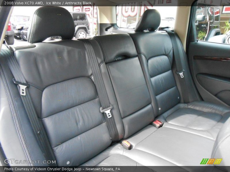 Ice White / Anthracite Black 2008 Volvo XC70 AWD