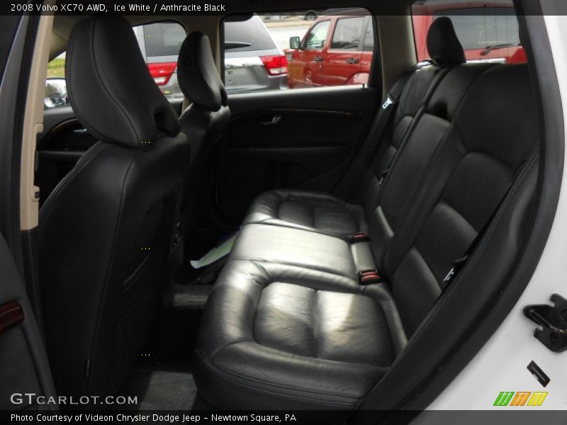 Ice White / Anthracite Black 2008 Volvo XC70 AWD