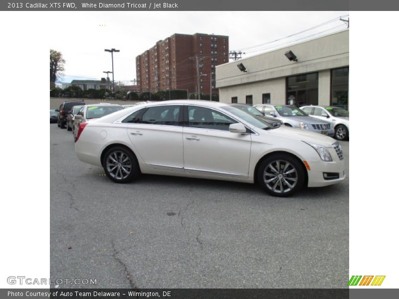 White Diamond Tricoat / Jet Black 2013 Cadillac XTS FWD