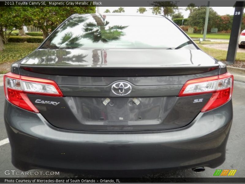 Magnetic Gray Metallic / Black 2013 Toyota Camry SE