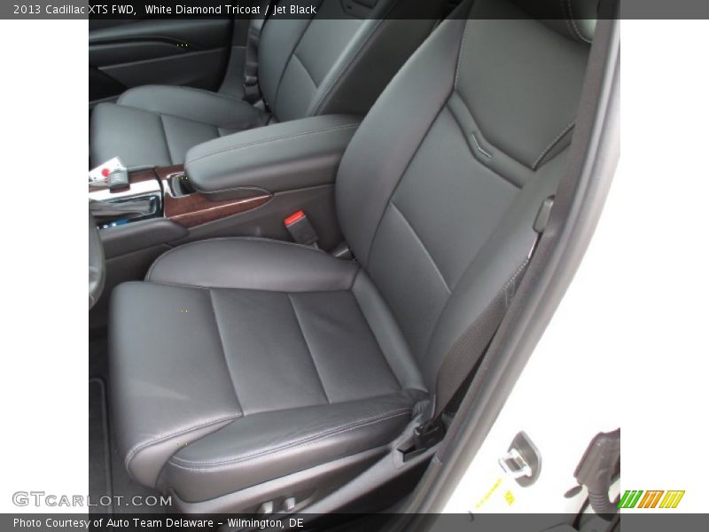 White Diamond Tricoat / Jet Black 2013 Cadillac XTS FWD