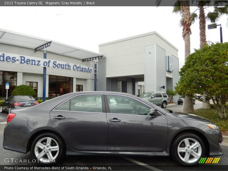 Magnetic Gray Metallic / Black 2013 Toyota Camry SE