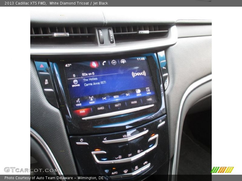 White Diamond Tricoat / Jet Black 2013 Cadillac XTS FWD