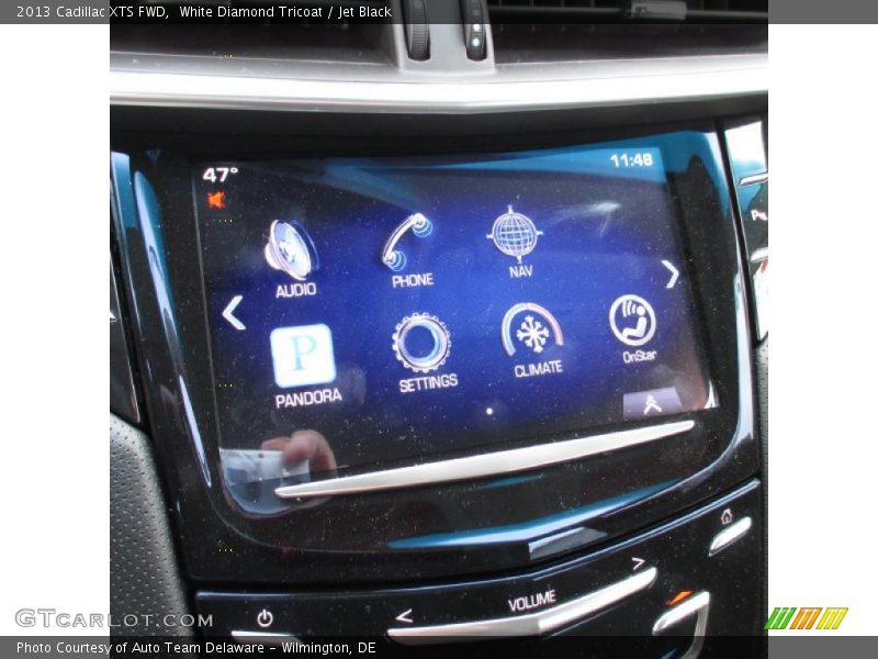 White Diamond Tricoat / Jet Black 2013 Cadillac XTS FWD