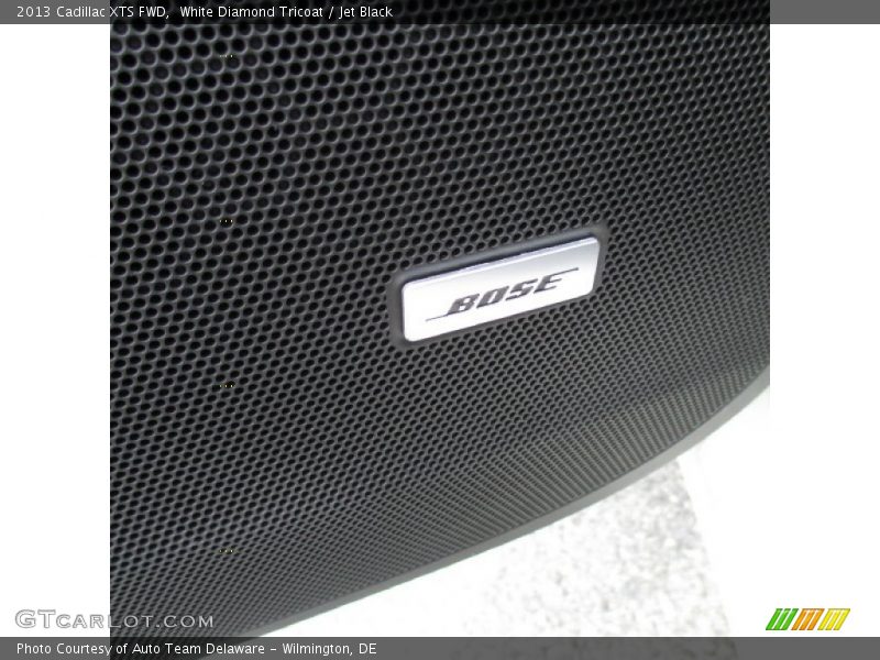 White Diamond Tricoat / Jet Black 2013 Cadillac XTS FWD