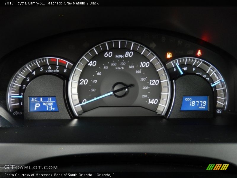 Magnetic Gray Metallic / Black 2013 Toyota Camry SE