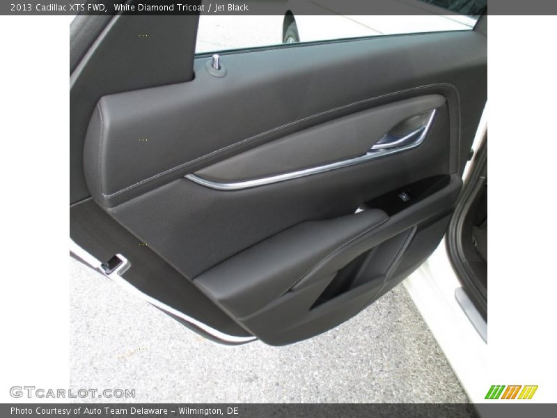 White Diamond Tricoat / Jet Black 2013 Cadillac XTS FWD