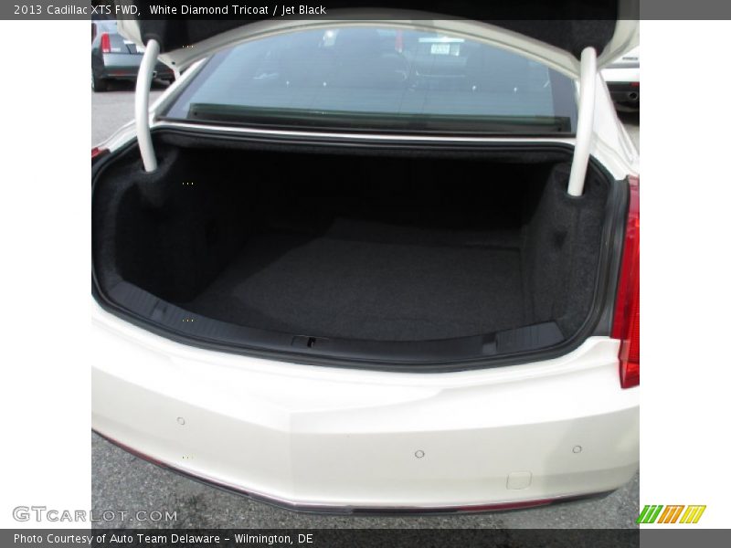 White Diamond Tricoat / Jet Black 2013 Cadillac XTS FWD