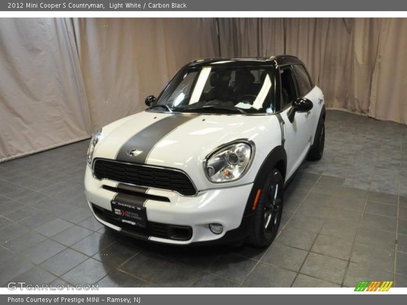 Light White / Carbon Black 2012 Mini Cooper S Countryman