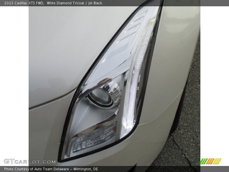 White Diamond Tricoat / Jet Black 2013 Cadillac XTS FWD