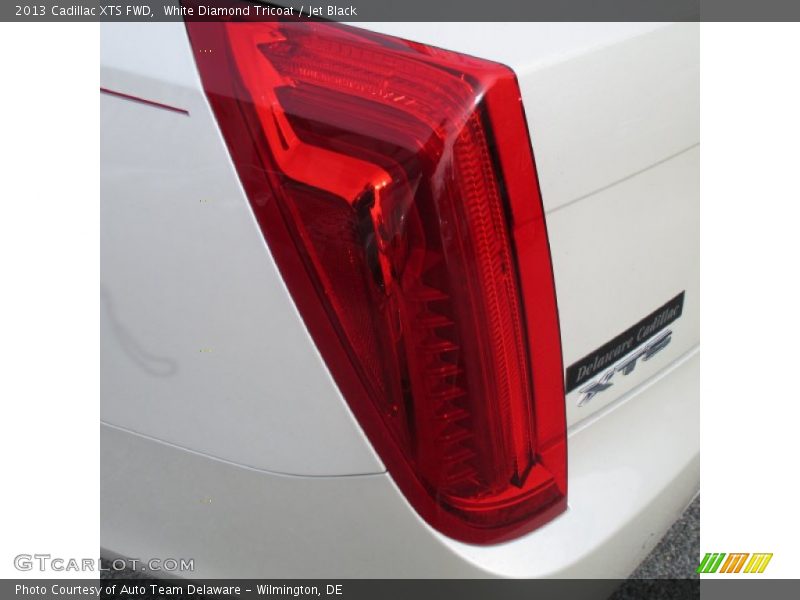 White Diamond Tricoat / Jet Black 2013 Cadillac XTS FWD