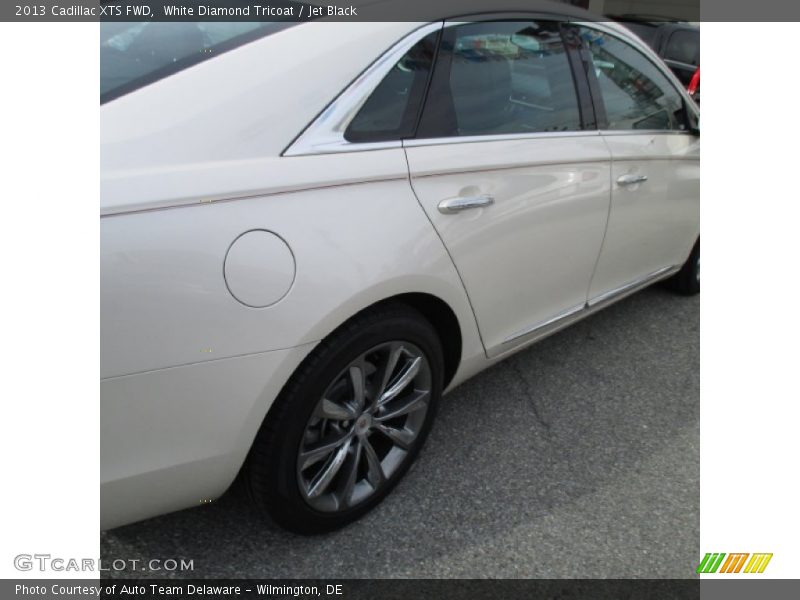 White Diamond Tricoat / Jet Black 2013 Cadillac XTS FWD