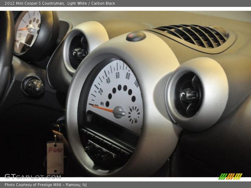 Light White / Carbon Black 2012 Mini Cooper S Countryman