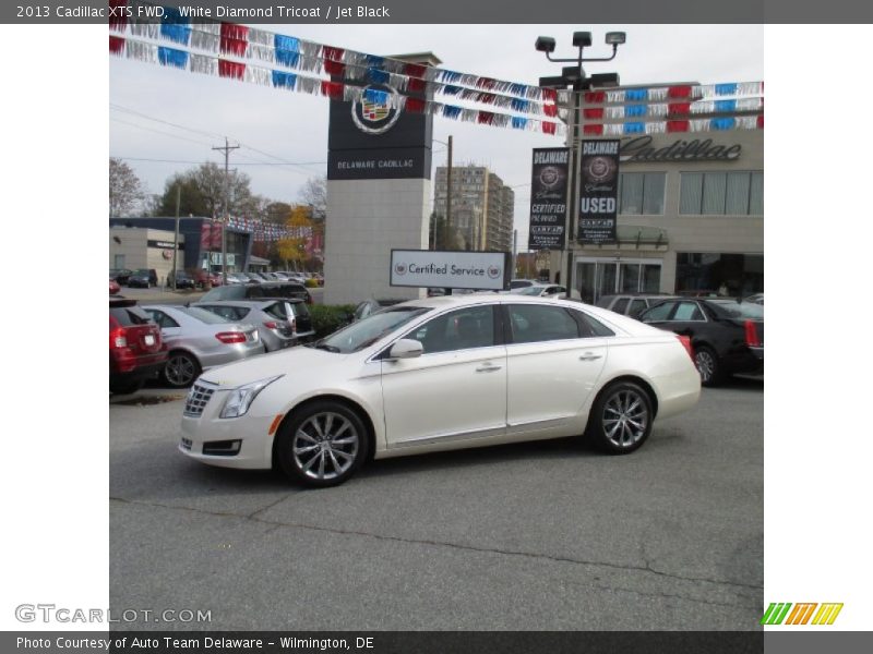 White Diamond Tricoat / Jet Black 2013 Cadillac XTS FWD