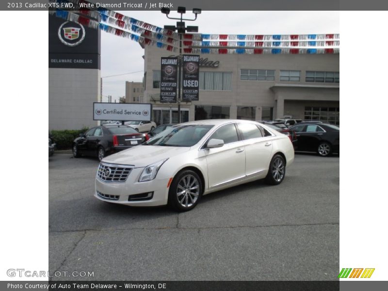 White Diamond Tricoat / Jet Black 2013 Cadillac XTS FWD