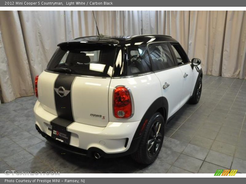 Light White / Carbon Black 2012 Mini Cooper S Countryman