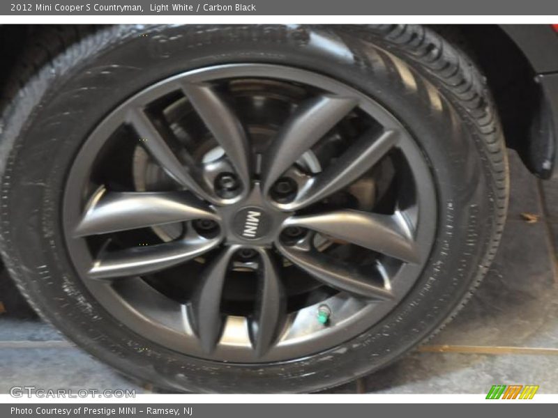 Light White / Carbon Black 2012 Mini Cooper S Countryman