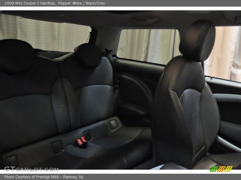 Pepper White / Black/Grey 2009 Mini Cooper S Hardtop