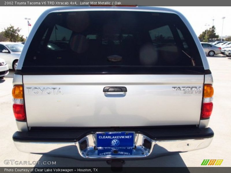 Lunar Mist Metallic / Oak 2002 Toyota Tacoma V6 TRD Xtracab 4x4