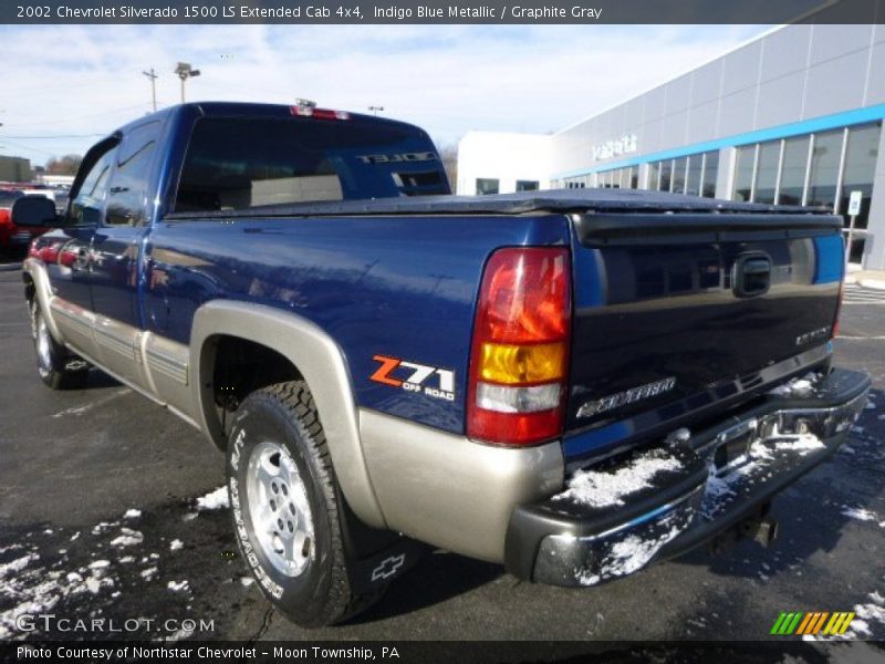 Indigo Blue Metallic / Graphite Gray 2002 Chevrolet Silverado 1500 LS Extended Cab 4x4