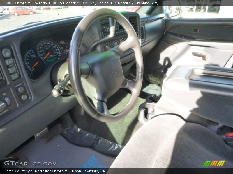 Indigo Blue Metallic / Graphite Gray 2002 Chevrolet Silverado 1500 LS Extended Cab 4x4