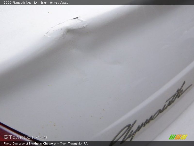 Bright White / Agate 2000 Plymouth Neon LX