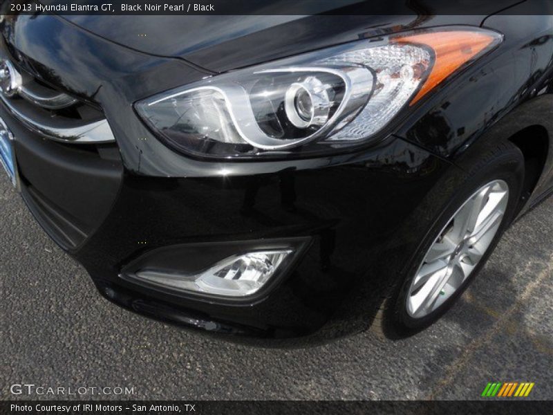 Black Noir Pearl / Black 2013 Hyundai Elantra GT