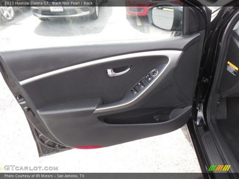 Black Noir Pearl / Black 2013 Hyundai Elantra GT