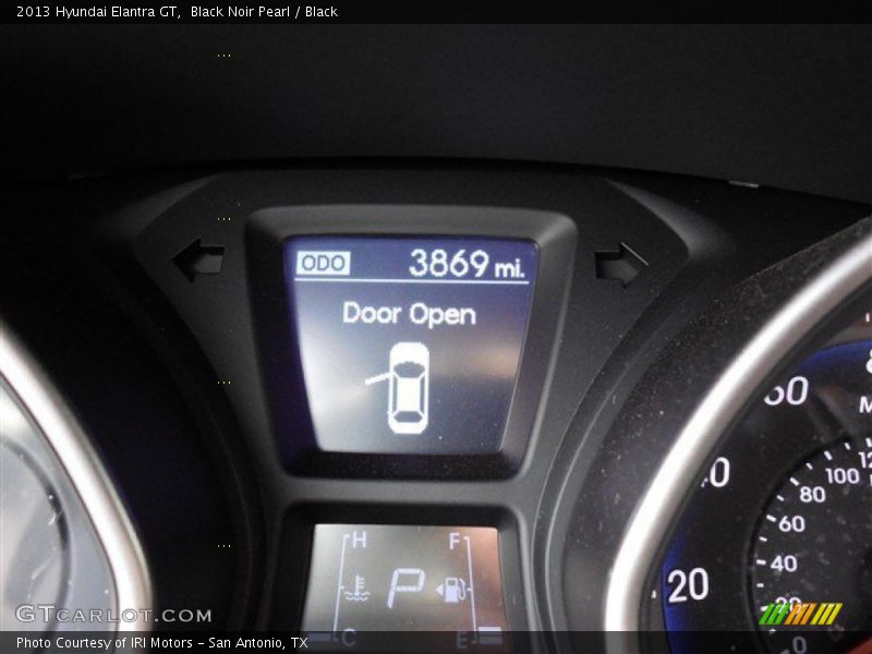 Black Noir Pearl / Black 2013 Hyundai Elantra GT