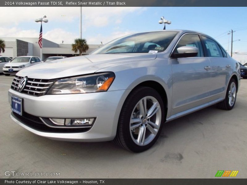 Reflex Silver Metallic / Titan Black 2014 Volkswagen Passat TDI SE