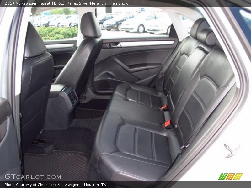 Reflex Silver Metallic / Titan Black 2014 Volkswagen Passat TDI SE