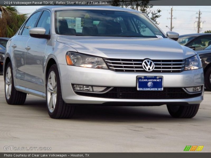 Reflex Silver Metallic / Titan Black 2014 Volkswagen Passat TDI SE