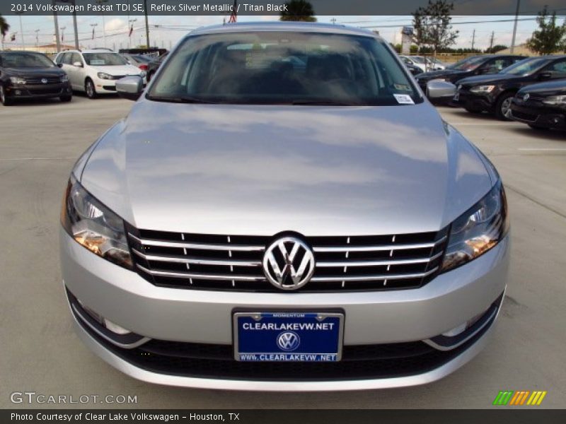 Reflex Silver Metallic / Titan Black 2014 Volkswagen Passat TDI SE