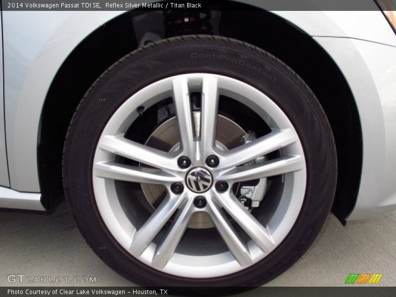 Reflex Silver Metallic / Titan Black 2014 Volkswagen Passat TDI SE