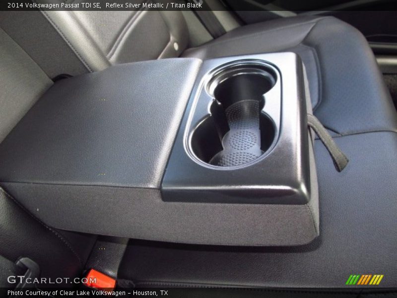 Reflex Silver Metallic / Titan Black 2014 Volkswagen Passat TDI SE