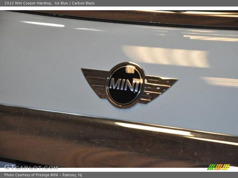 Ice Blue / Carbon Black 2013 Mini Cooper Hardtop